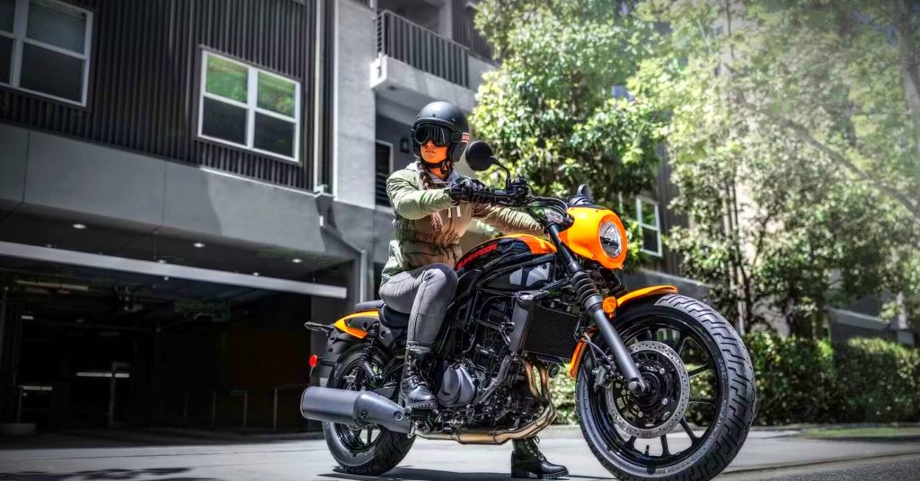 দেশের বাজার কাঁপাতে আসছে Kawasaki-র নতুন বাইক! কবে লঞ্চ হবে, কেমন ইঞ্জিন থাকবে? জেনে নিন খুঁটিনাটি দেশের বাজার কাঁপাতে আসছে Kawasaki-র নতুন বাইক! কবে লঞ্চ হবে, কেমন ইঞ্জিন থাকবে? জেনে নিন খুঁটিনাটি