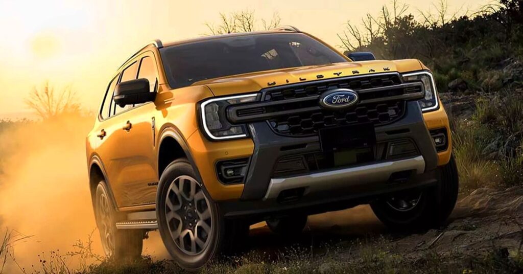 Fortuner কে টেক্কা দিয়ে বাজারে ফিরছে পেশীবহুল Ford Endeavour! জানা গেল দাম এবং লঞ্চের দিনক্ষণ Ford Endeavour