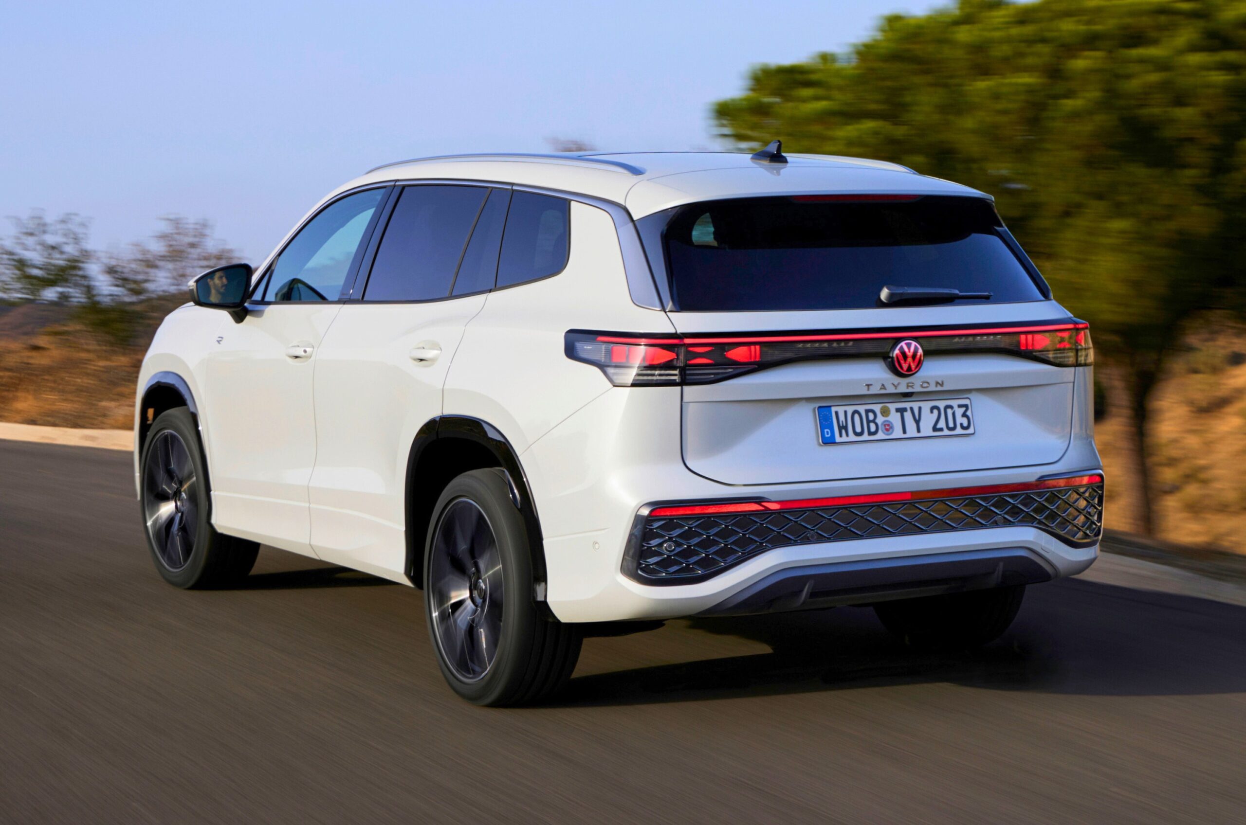 Volkswagen Tayron: সাত-সিটের প্রিমিয়াম SUV এল ভারতে, জানুন দাম ও ফিচার